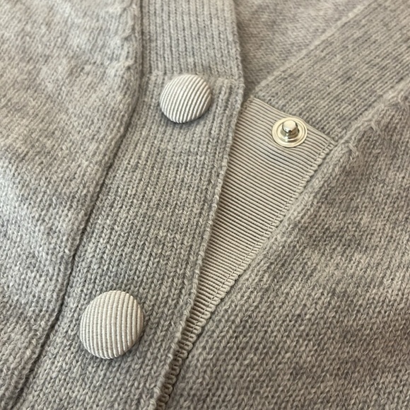 Moncler Maglia tricot 100% cashmere gray and pink cardigan size small - Picture 12 of 13